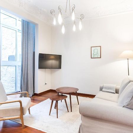 Modernist Apartment In The Best Location Барселона Экстерьер фото