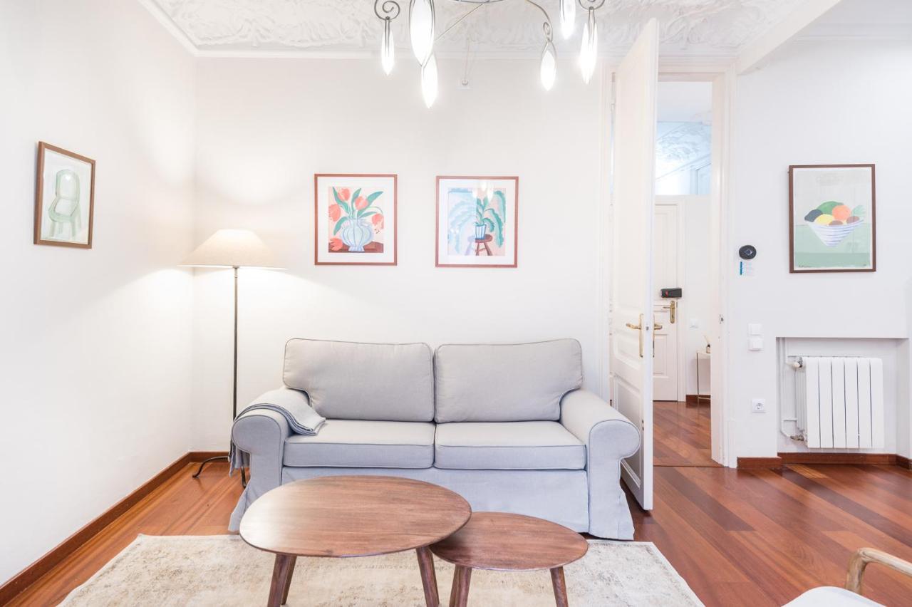 Modernist Apartment In The Best Location Барселона Экстерьер фото